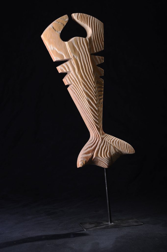 Crustacé contemporain | H 45.5 x L 13 cm | sur pied | Pin sablé